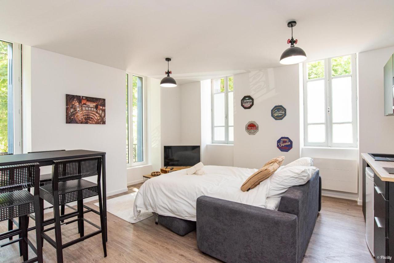 Fontaines De Valence D'Agen Centre Ville Netflix Proche Parking Gratuit Exterior photo